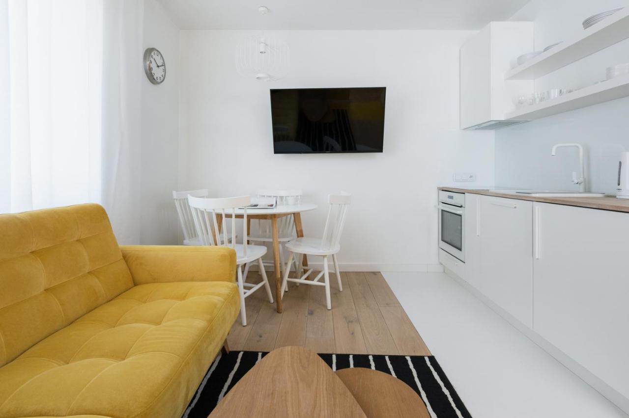 Colors Apartments Zator - Tylko 10 Minut Piechota Od Energylandii Buitenkant foto